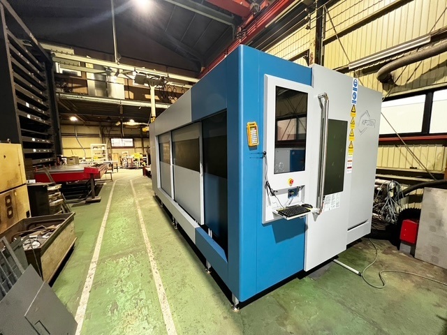 fiber-laser-cut-01 - 有限会社 岡田鈑金工業